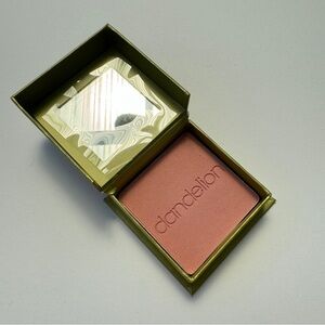 Benefit Cosmetics WANDERful World Silky-Soft Powder Blush